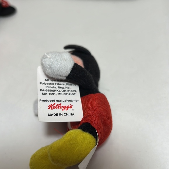 Kellogg’s Walt Disney World “Mickey and Minnie Mouse Figures - Picture 3 of 5